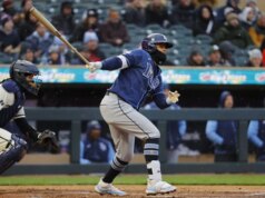 Os raios acumulam-se, recuperam o jogo dos Gémeos.