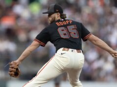 Landen Roupp dos Giants em alta entrando na closing da série contra Marlins