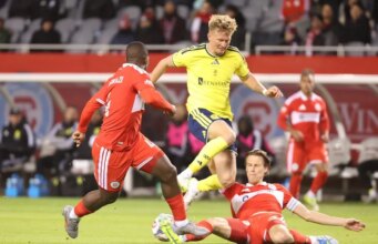 Nashville, líder do leste, pode ficar sem Sam Surridge em Atlanta
