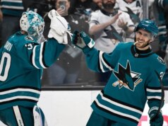 Sharks continuam avançando nos playoffs com a visita dos Blackhawks