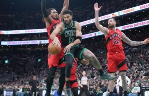 Jaylen Brown e Jayson Tatum guiam o Celtics para uma grande vitória sobre o Raptors
