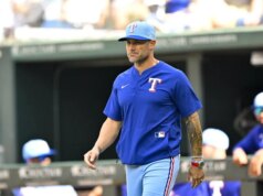 Rangers e Mariners lambendo feridas entrando na série do início da temporada