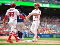 Os anjos abandonam os Mariners em uma disputa de 11 entradas e idas e vindas