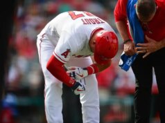 Angels OF Mike Trout (mão) evita lesões graves