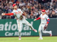 Bryce Harper e bullpen levam Phillies à frente dos Giants