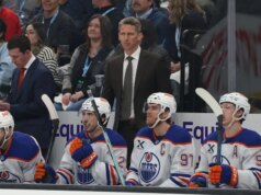 Atrás do hat-trick de Matt Savoie, Oilers termina em segundo lugar no Pacífico