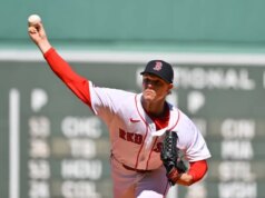 Sonny Grey ajuda Crimson Sox a eliminar Brewers