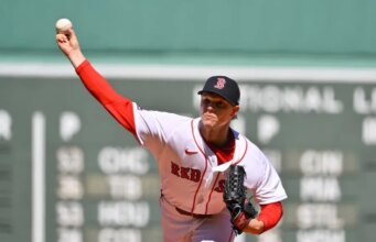 Sonny Grey ajuda Crimson Sox a eliminar Brewers