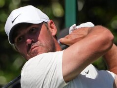 Brooks Koepka saiu do lado de fora olhando para o RBC Heritage