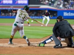 Cinco arremessadores do Athletics se combinam para derrotar o Mets