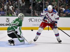 Estrelas em branco Rangers, costuram a borda do gelo doméstico no primeiro turno