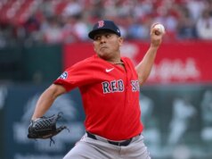 Enfrentando Jays, Purple Sox espera que a mudança gerencial provoque uma reviravolta