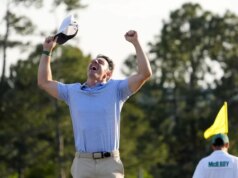 Rory McIlroy é o quarto jogador a vencer Masters consecutivos