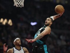 Path Blazers conquistou o oitavo lugar no Oeste ao derrotar Kings