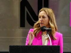 Governador de NJ: FIFA deveria dividir custos de transporte da Copa do Mundo