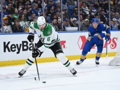 Estrelas derrotam Sabres nos pênaltis e continuam quentes nos playoffs