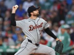 Tigres colocam RHP Casey Mize (adutor), SS Javier Baez (tornozelo) em IL