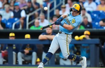 Rally de três corridas na 10ª entrada faz com que Brewers ultrapasse Marlins