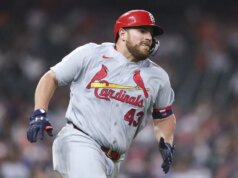 A grande explosão de Nolan Gorman compensa 3 homers do Astros enquanto Playing cards abrem