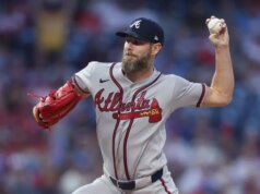 Resumo da MLB: Chris Sale e Braves vencem o duelo de arremessadores contra o lutador Phils