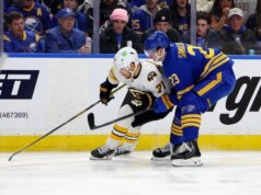 Sabres superam Bruins em terceiro lugar e conquistam a primeira vitória nos playoffs desde 2011