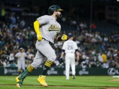 O estádio dos Mariners lembra aos A’s seu objetivo: o título do AL West