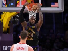 Lakers com poucos jogadores mostram coragem na série líder contra Rockets