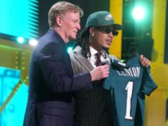 Relatório: Eagles contratam WR Makai Lemon na primeira rodada