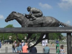 Renegade, favorito do Kentucky Derby, desenha o temido trilho