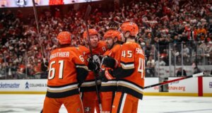 Geese se recuperam duas vezes e derrubam Oilers no OT para vantagem de 3-1