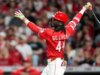 Rockies se esforçam para fazer o difícil: parar Elly De La Cruz dos Reds