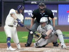 Brewers encerram período de 7 jogos sem house e destroem Diamondbacks