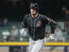 Diamondbacks cavam um pequeno buraco e dominam Brewers