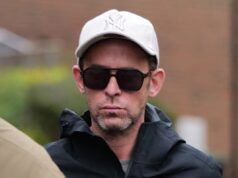 Scott Mills visto pela primeira vez desde a demissão da BBC