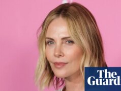 Charlize Theron se junta ao coro de desaprovação pelos comentários de Timothée Chalamet sobre o balé