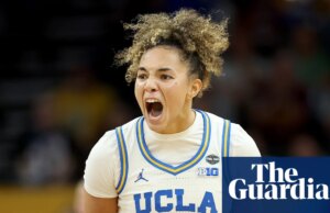 UCLA adia o Texas em uma disputa para definir o confronto pelo título com a Carolina do Sul