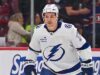 Victor Hedman, capitão do Lightning de Tampa Bay, fera a viagem para Montreal