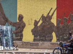 ‘Como vamos voltar para casa?’ Grupo islâmico reforça bloqueio à capital do Mali