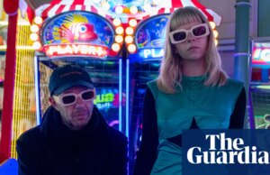 ‘Toque o alarme! Acordar! Seja humano!’: Aurora e Tom Rowlands em sua nova dupla dance-pop Tomora