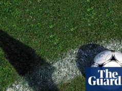 O extremo ganês Dominic Frimpong morreu aos 20 anos em ataque ao autocarro da equipa