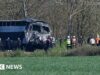 Um morto em colisão de trem de alta velocidade com caminhão na França