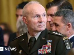 Hegseth pede ao principal common do Exército dos EUA que renuncie