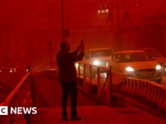 Homem morre em tempestade enquanto poeira do Saara envolve Creta