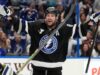 Kucherov, Karlsson e Zacha eleitos as três estrelas da NHL em março