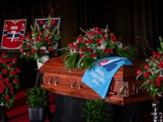 Funérailles de Rodger Brulotte: bonsoir, il est half! (bis)