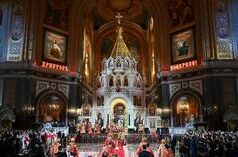 Roscosmos entrega Fogo Sagrado de Jerusalém a Moscou (VÍDEOS)