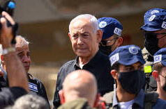 Ex-primeiros-ministros israelenses se unem contra Netanyahu