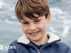 Foto do feriado do Príncipe Louis divulgada para marcar o oitavo aniversário