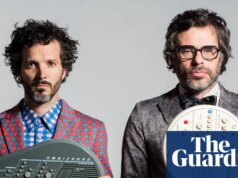 Os reveals de reunião da dupla de comédia neozelandesa Flight of the Conchords esgotam em minutos