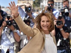 A estrela de cinema francesa Nathalie Baye morre aos 77 anos, reportagem da mídia